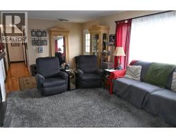 2 Freda STREET - 17