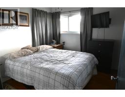 2 Freda STREET - 23