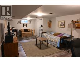 2 Freda STREET - 27