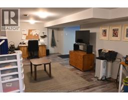 2 Freda STREET - 28