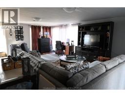 2 Freda STREET - 3