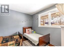 118 Burton AVENUE - 18