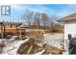 118 Burton AVENUE - 27