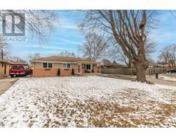 118 Burton AVENUE - 3