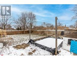 118 Burton AVENUE - 33