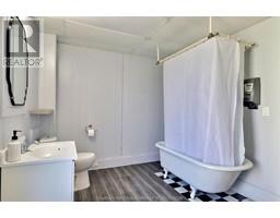 39 Lorne AVENUE - 18