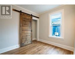 250 Forest STREET - 13