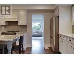 16 Buckingham AVENUE - 14