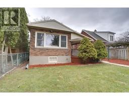 16 Buckingham AVENUE - 44