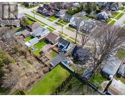 107 Wilson AVENUE - 33