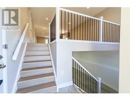 183 Moonstone CRESCENT - 24