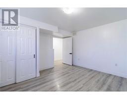 183 Moonstone CRESCENT - 31