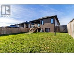 183 Moonstone CRESCENT - 43