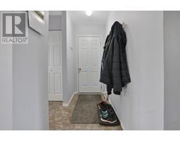 39 SAUGEEN AVENUE - 17