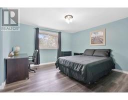 39 SAUGEEN AVENUE - 25