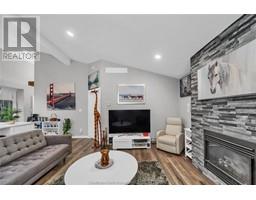 35 Clara CRESCENT - 12