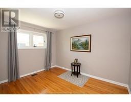88 DUNVEGAN DRIVE - 23