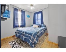83 Brock STREET - 38