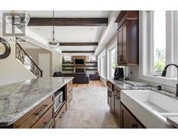 44 BLOOMINGTON WAY - 4
