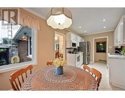 21 WINDSOR DRIVE - 10