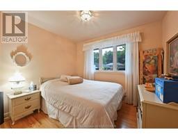 21 WINDSOR DRIVE - 15