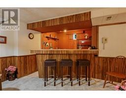 21 WINDSOR DRIVE - 19
