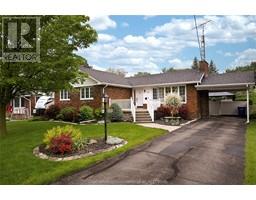 21 WINDSOR DRIVE - 2