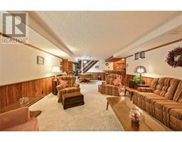 21 WINDSOR DRIVE - 23