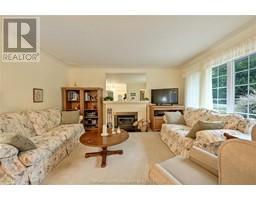 21 WINDSOR DRIVE - 6