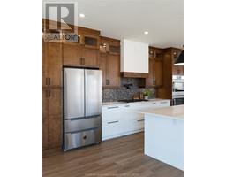 19 Rosewood CRESCENT - 22