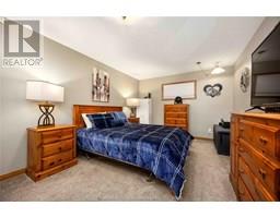 257 Hudson CRESCENT - 18
