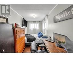 22658 Merlin ROAD - 12
