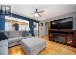 734 Selkirk STREET - 3