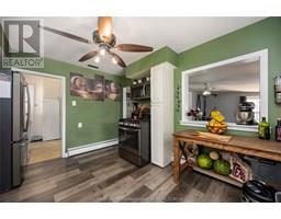 734 Selkirk STREET - 7