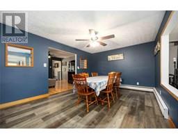 734 Selkirk STREET - 8