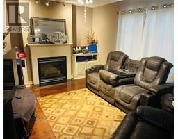 147 St Michael AVENUE - 9
