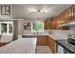 8 Pamela CRESCENT - 15