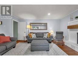 8 Pamela CRESCENT - 26