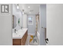 8 Pamela CRESCENT - 37