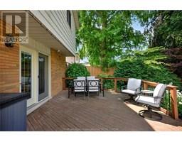 8 Pamela CRESCENT - 46