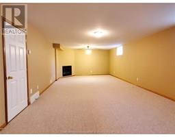 18 Wilhelmina WAY - 22