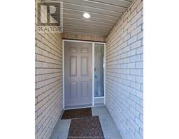 18 Wilhelmina WAY - 4
