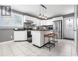 112 Parry DRIVE - 10