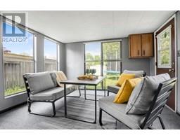 112 Parry DRIVE - 20