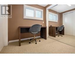 112 Parry DRIVE - 26