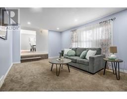 112 Parry DRIVE - 3