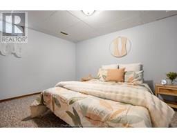 112 Parry DRIVE - 35