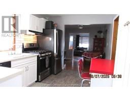 8592 James STREET - 4