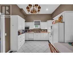 40 BRIARDENE STREET - 35