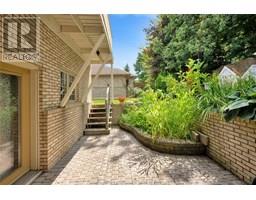 40 BRIARDENE STREET - 38